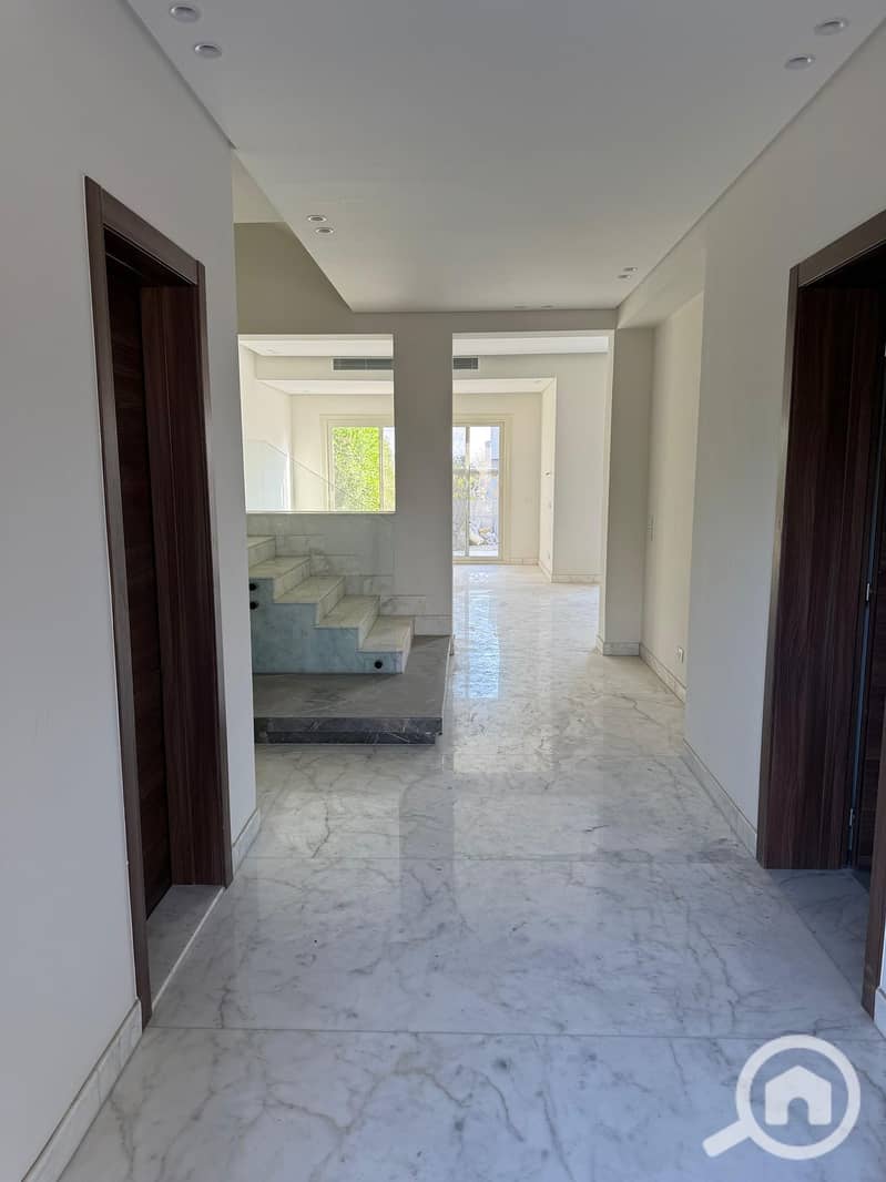 7 6678bb64-6cc1-4bf2-8b48-6d95b459ef0e. jpg