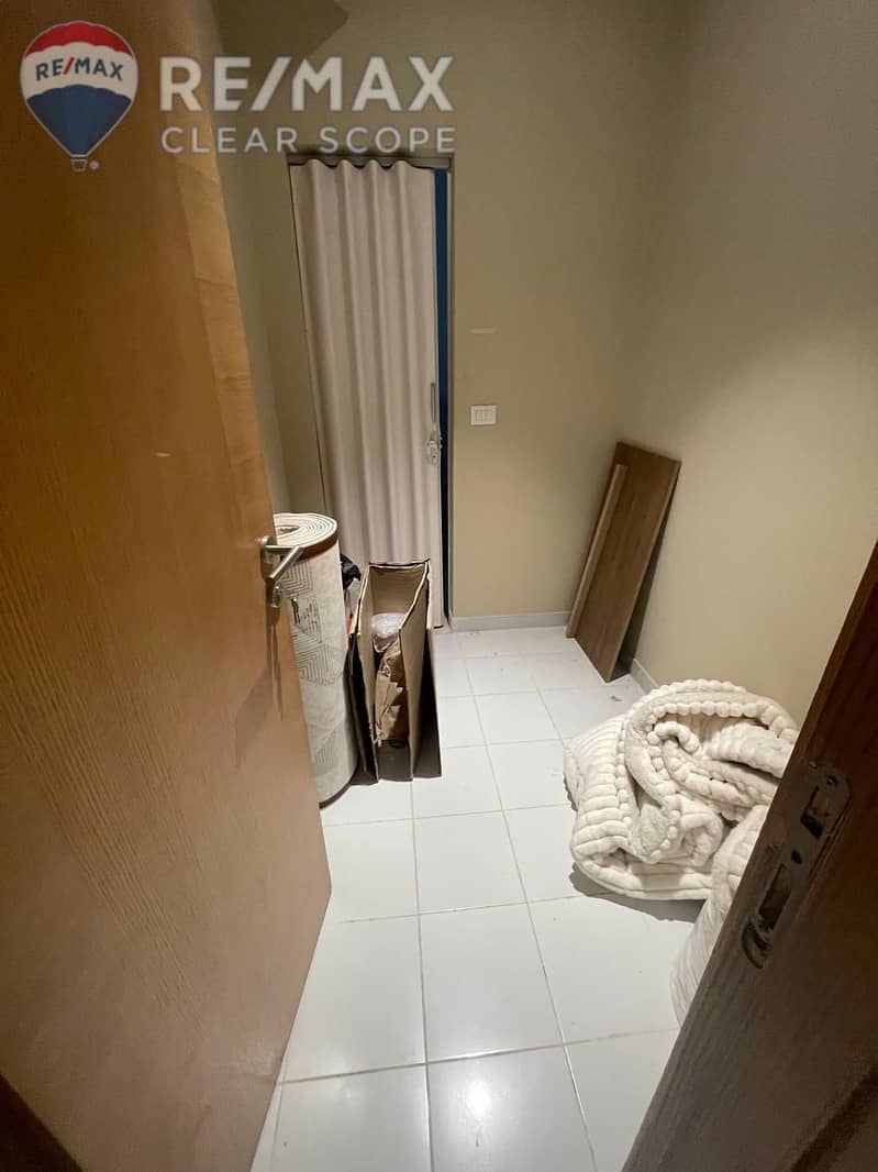 9 0934f2a6-07e5-4ec8-8c45-6ccc76c36d01. jpg