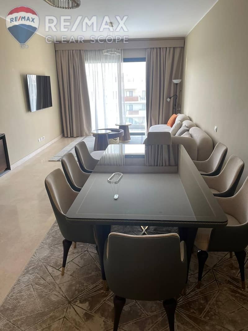 10 1697eb21-307f-4f83-ac10-c38c730f929e. jpg