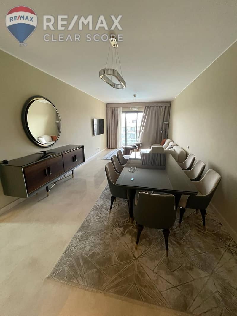 11 4239e053-0107-4e75-b516-deaee43781f3. jpg