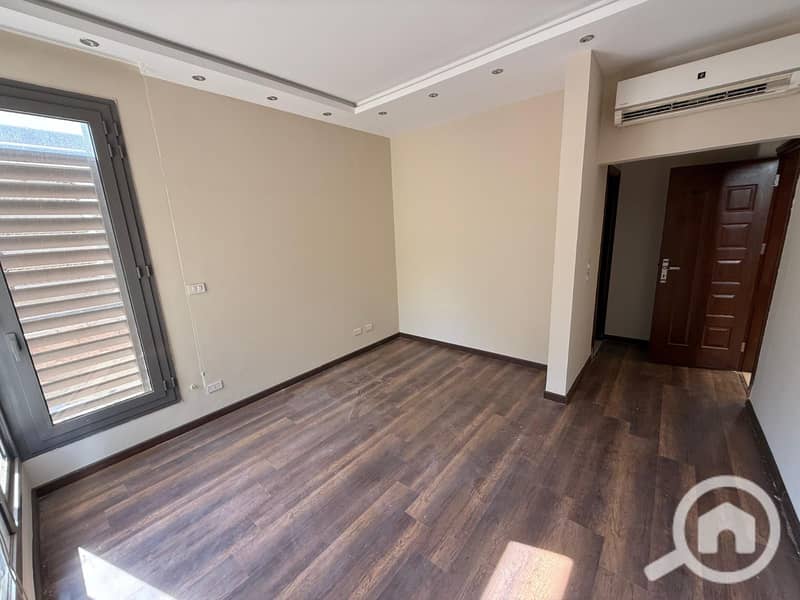 5 e188d463-4b05-460d-9cb2-da3aa68e44bd. jpg