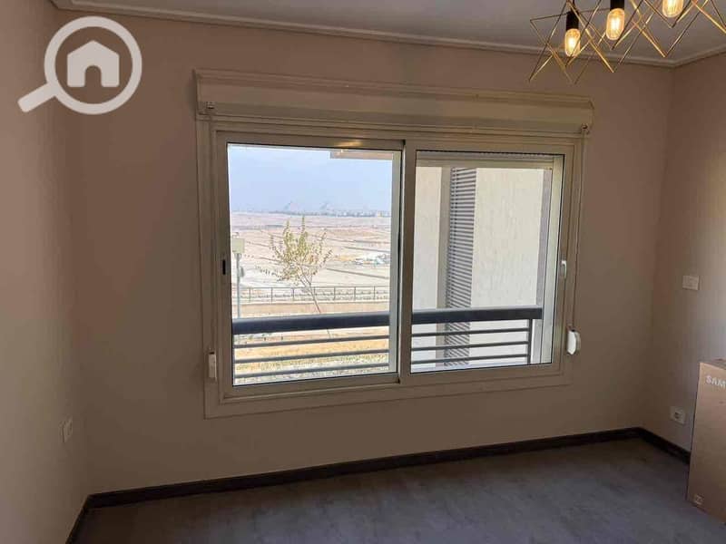 8 02a81de9-dcdf-4a04-bea5-56b890e238e2. jpg