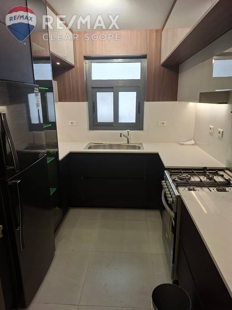 14 78160ab9-6597-4755-aea6-282d504e1399. jpg