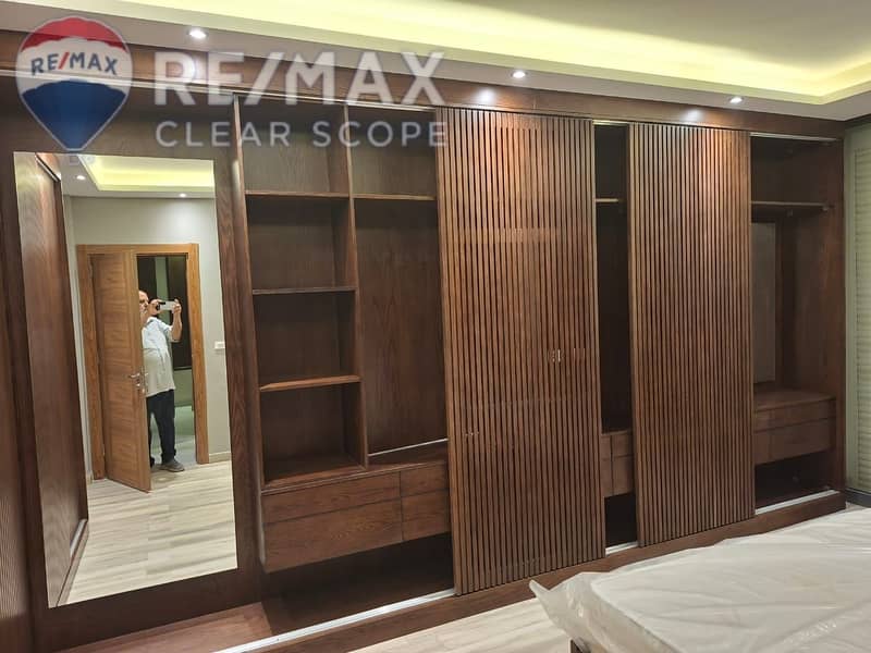 15 310191bd-c263-42a2-b010-13bae9e696bf. jpg