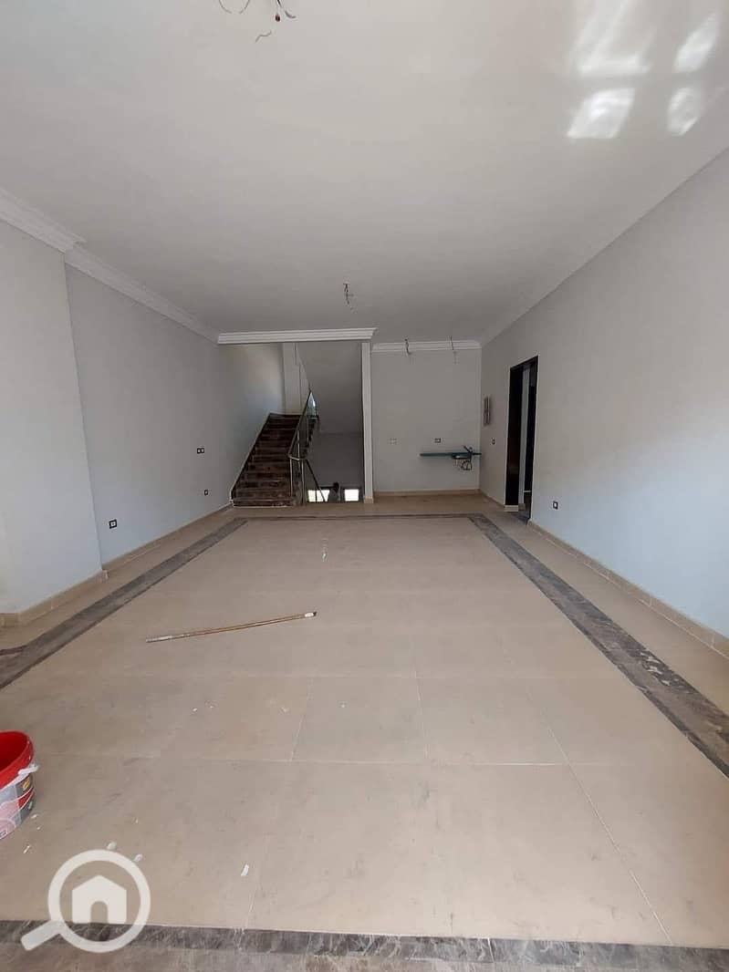 10 781013dd-b413-4e93-8ea8-240d753c4267. jpg