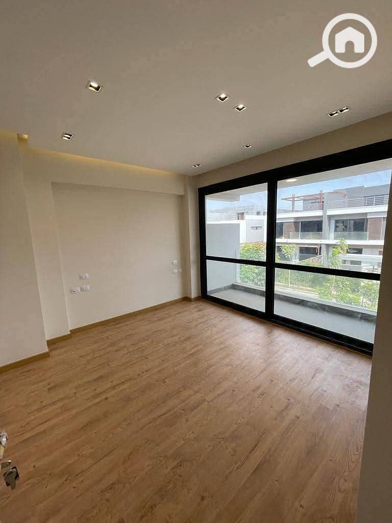 3 b7ac28f0-9f27-4fa5-be46-c70f6233625d. jpg