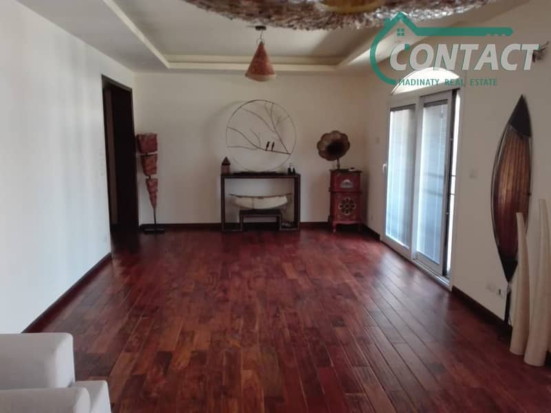 10 8cd5f88c-6c2e-4215-b9ad-f047c827b641. jpg