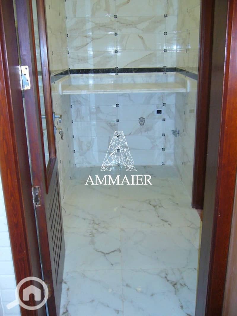 10 31a06c01-1f85-4b41-b497-2909b0b377fe. jpg