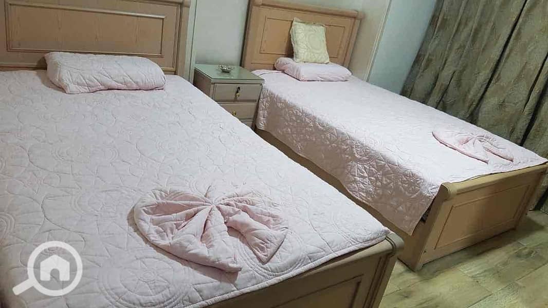 4 86dc82d5-67d7-416b-bcb8-b536cecddebd. jpg