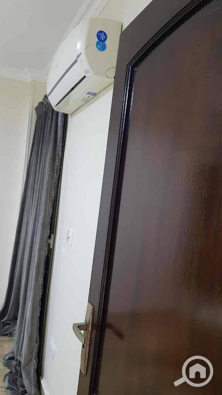 5 fb79f7ea-2440-435c-a9c3-13af5bdac01b. jpg