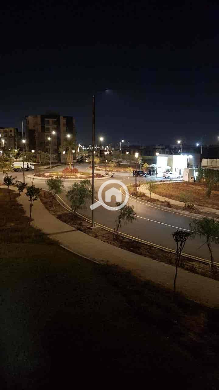 16 e2475cb6-bced-459c-85b3-73161b90b0de. jpg