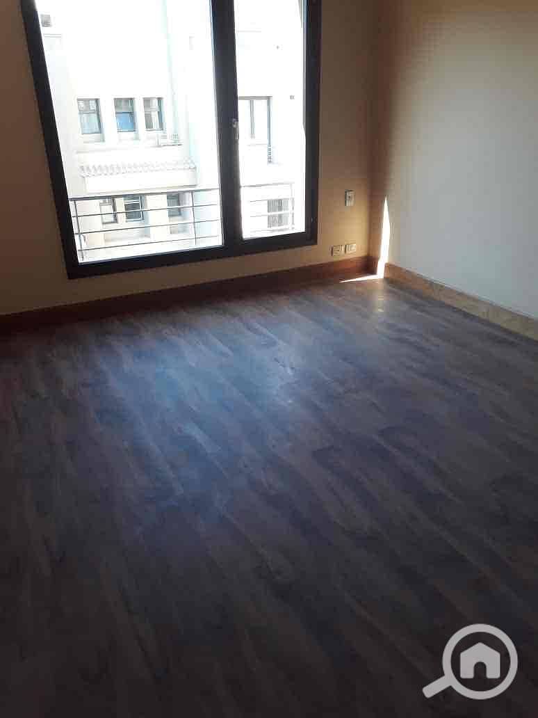 5 b79719c1-c641-4dae-ab2e-40876fec7520. jpg