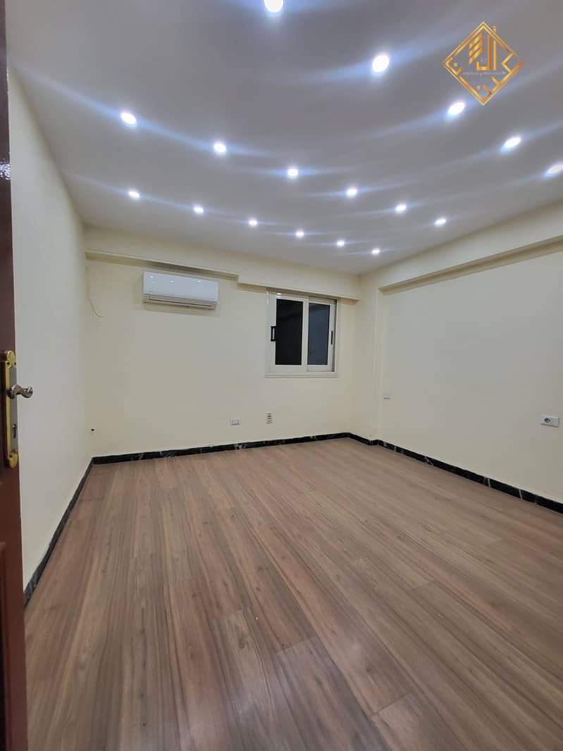 3 WhatsApp Image 2025-12-16 at 15.45. 44 (1). jpeg