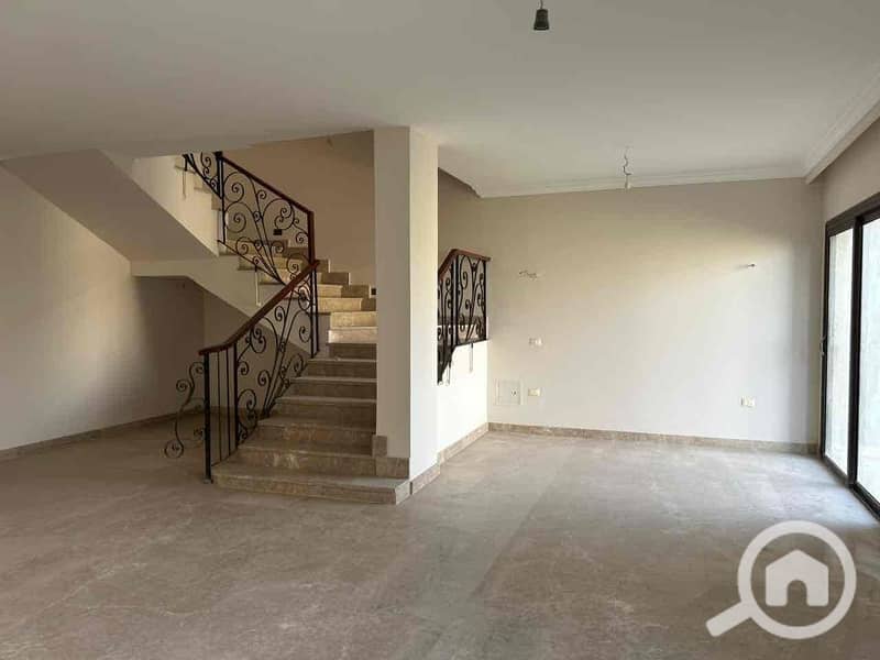 6 efac4dd7-b73d-4774-9f6a-5a25f4c6567d. jpg