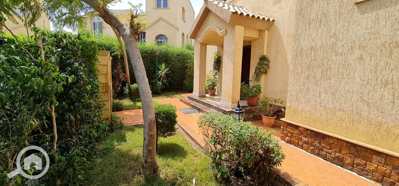 7 18fe80bb-f22a-48a9-afd1-d420c5a659f9. jpg