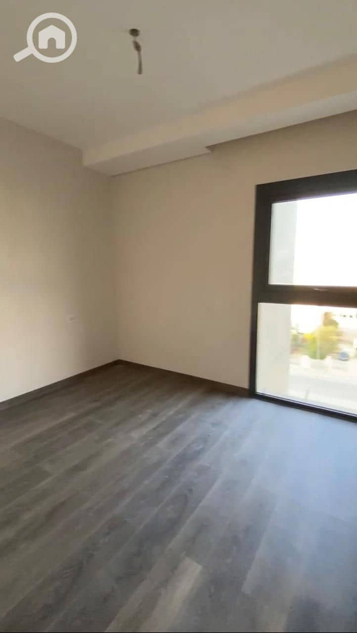 6 WhatsApp Image 2025-12-29 at 4.24. 48 PM (4). jpeg