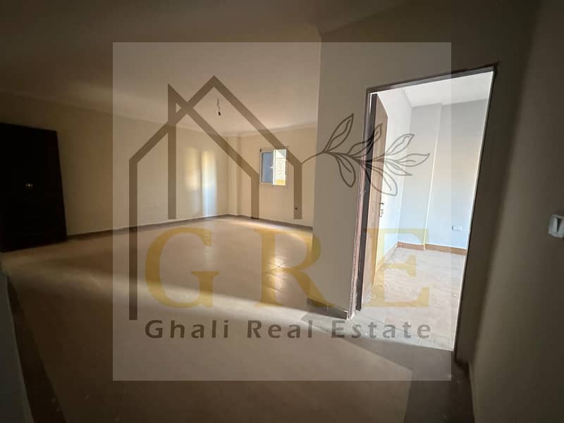 13 b2b36563-2352-49fd-8165-ad72697cbd97. jpg