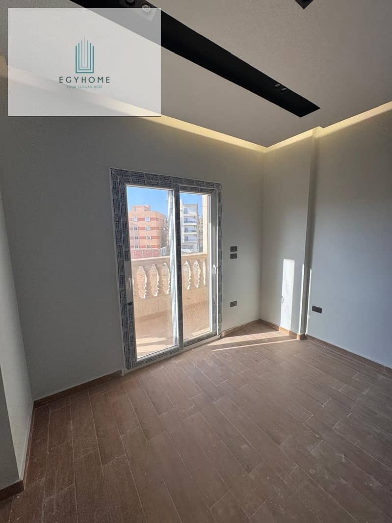 5 948293a0-1fe5-43ae-a422-86b3c5f4f85c. jpg