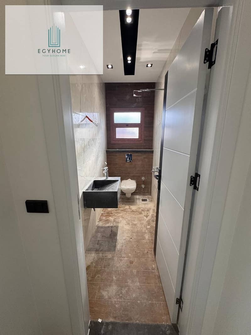 12 d1e4915e-2a6f-452e-a6b8-be24036169f7. jpg