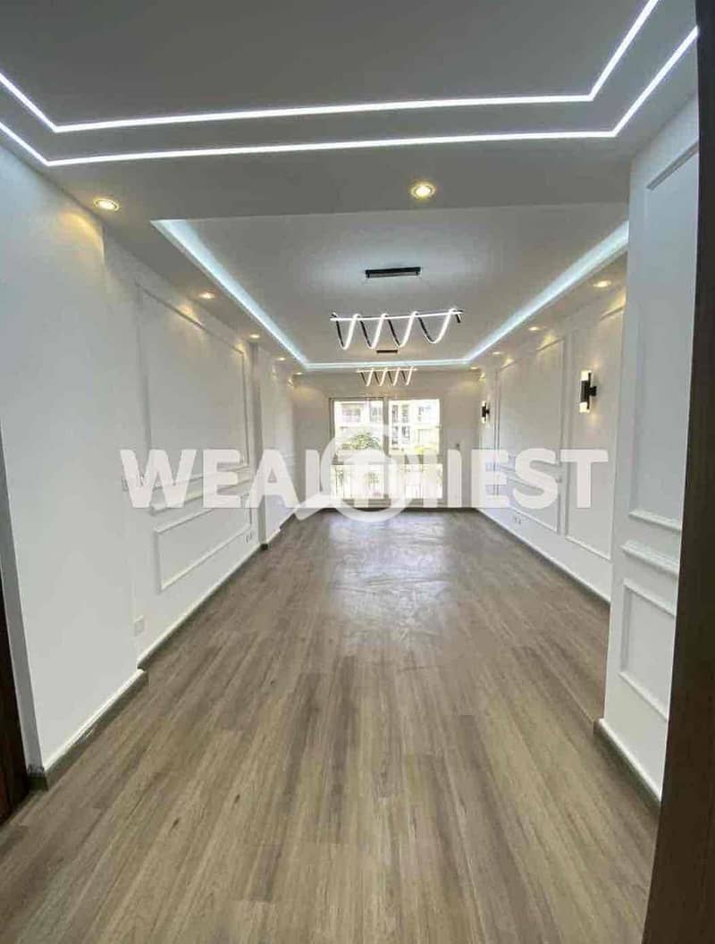 8 17989e7a-32d4-4315-abe9-18761773ab14. jpg