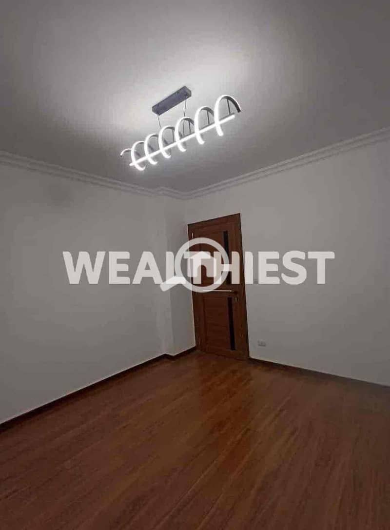 10 0660b9d9-7e4f-44c7-840a-99fd2c5d8dde. jpg