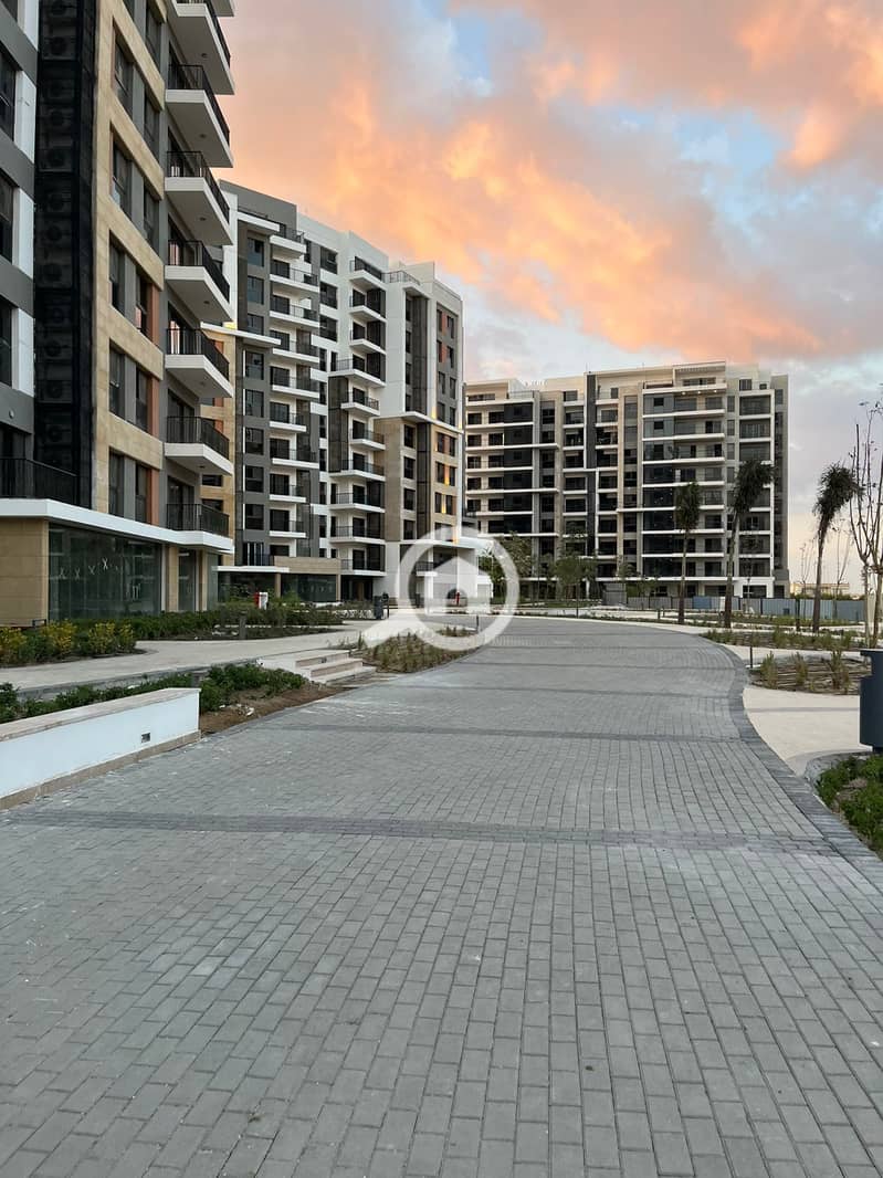 2 b1f114ee-a903-4675-b75c-d59643403536. jpg