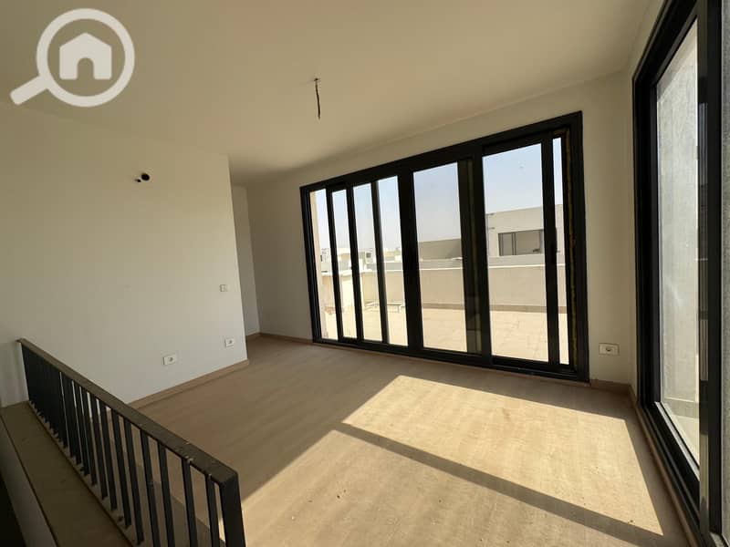 2 WhatsApp Image 2025-12-29 at 4.58. 47 PM (4). jpeg