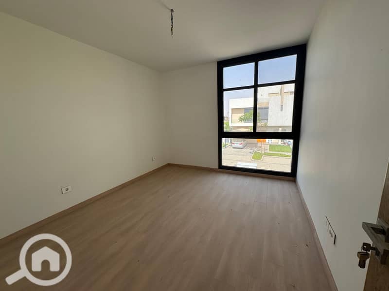 8 WhatsApp Image 2025-12-29 at 4.58. 48 PM (1). jpeg