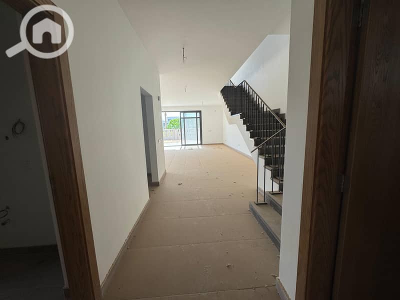 12 WhatsApp Image 2025-12-29 at 4.58. 52 PM. jpeg