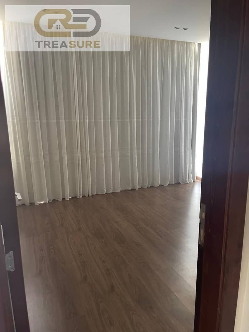 4 WhatsApp Image 2025-12-29 at 4.14. 41 PM (2). jpeg