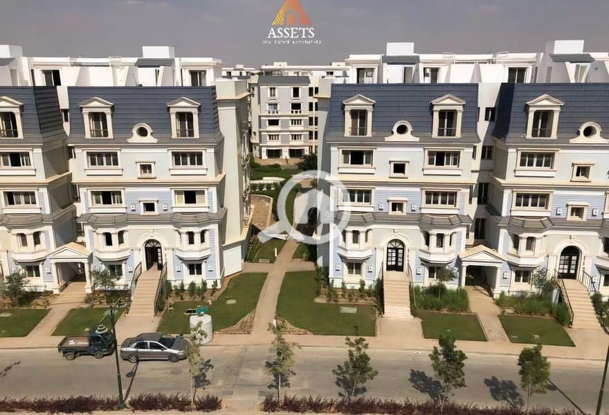 8 8192713-aa6f5o. jpg