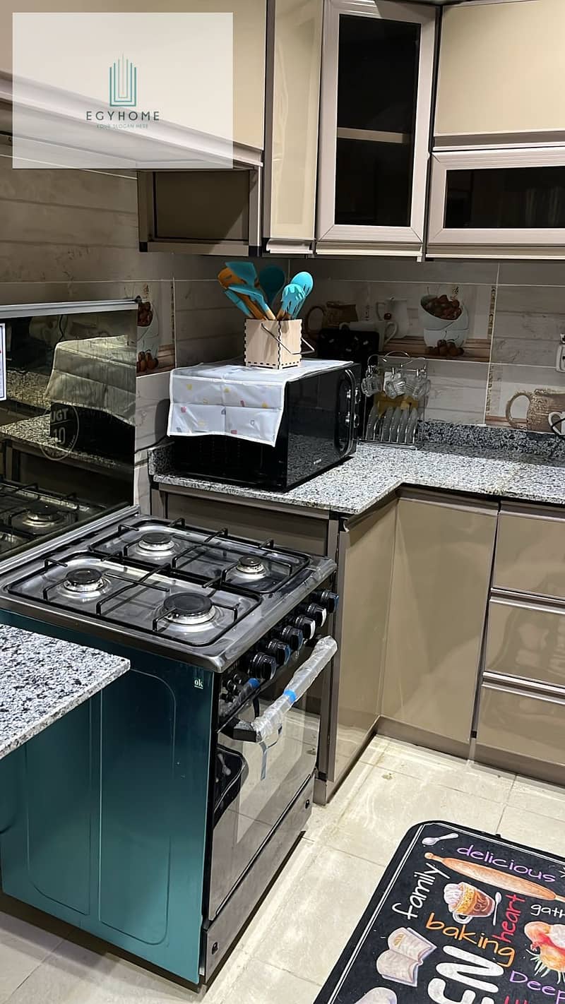 8 2fd9b6e1-e46a-43f9-ba55-8c7023fb4236. jpg