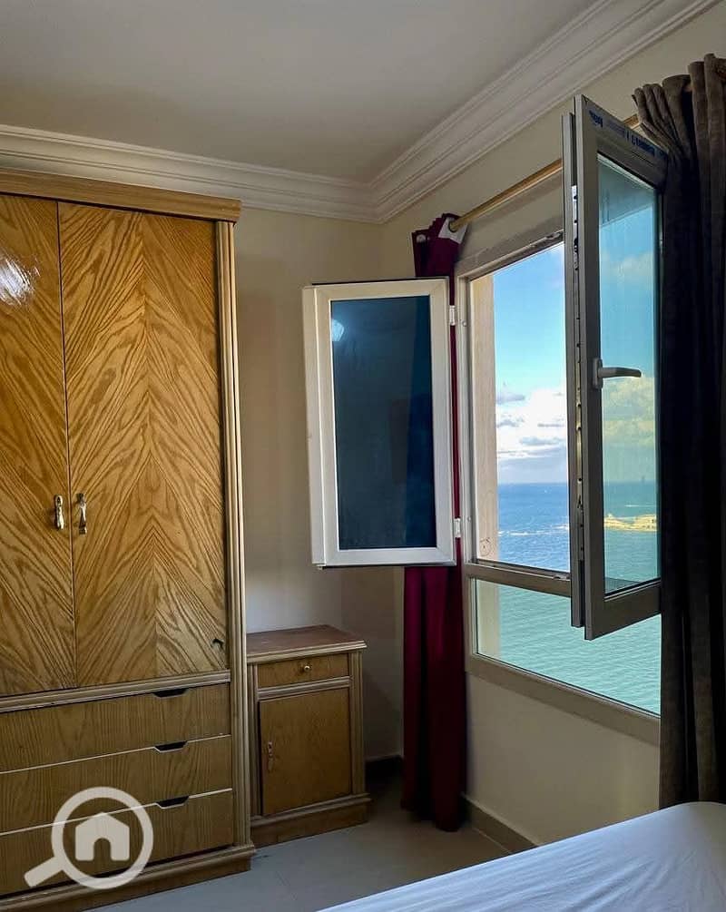 9 8c9c34b5-2b39-4c18-af5b-9e188aa20075. jpg