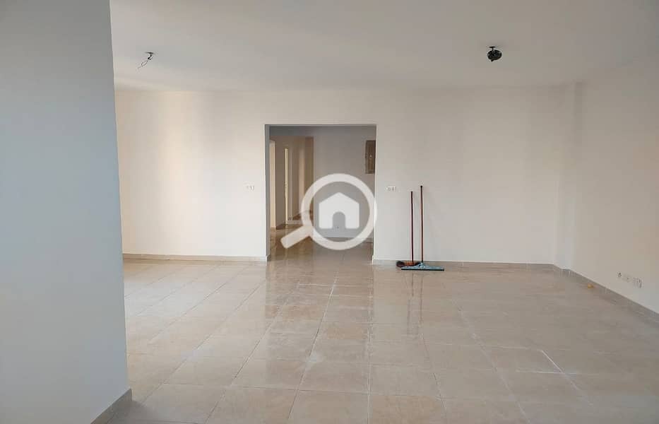 5 37f190f4-d6a3-42ef-9c3c-9f33feb56f63. jpg