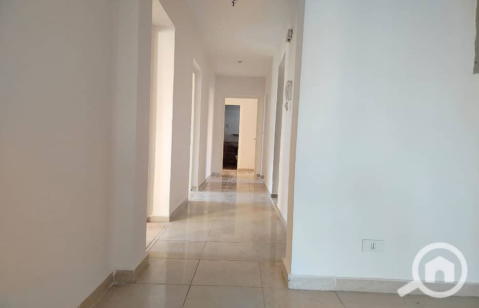 9 29ba4035-becb-4e15-b08b-090f43c6fc27. jpg