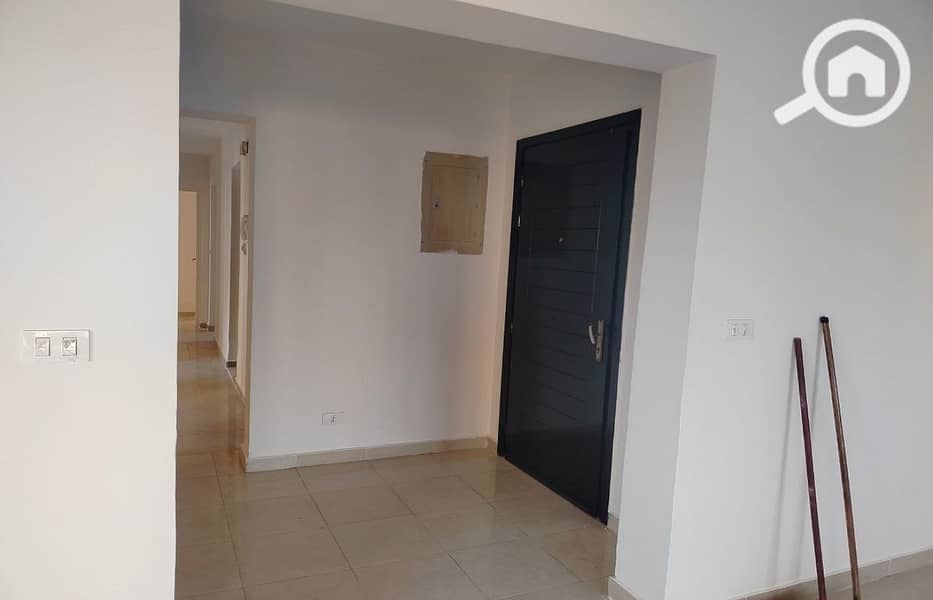 11 d66a8c2f-b839-4aff-b790-f56e80da8e4a. jpg