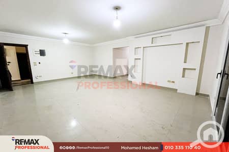 3 Bedroom Flat for Sale in Stanley, Alexandria - 01. jpg