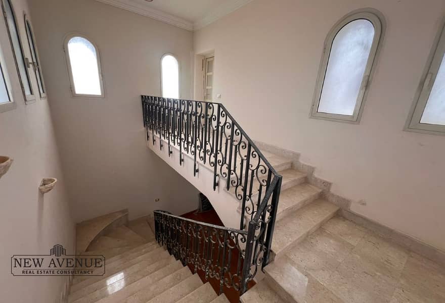 9 5c727e2d-d335-4a72-b806-0a23ed9e26eb. jpg