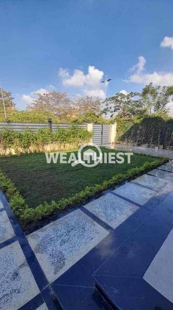 3 7c484d47-3e05-402f-b628-75a229629987. jpg