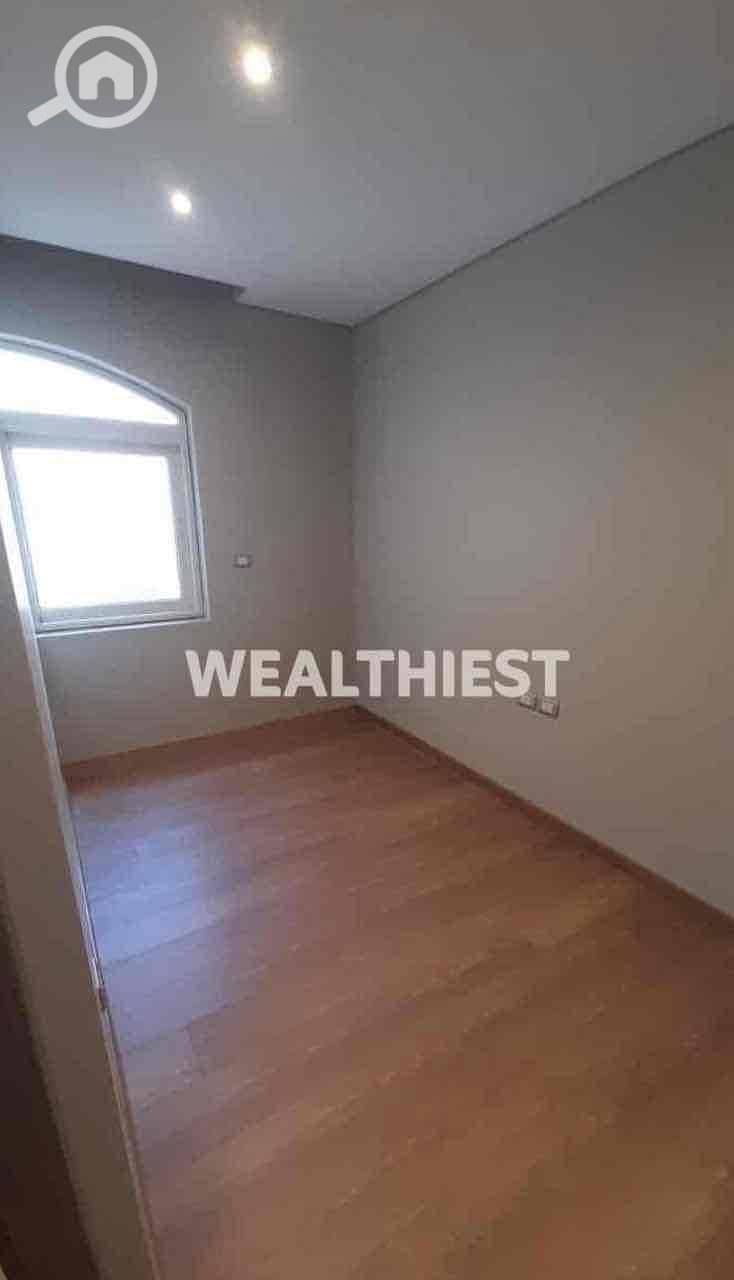 10 fe8bd105-1667-4a1b-ab73-2644f35a3eff. jpg