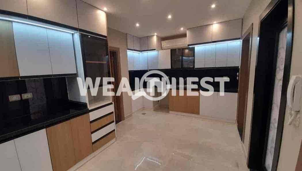 14 568f3e7f-8b06-4c7d-9a2d-b00f354b1b31. jpg