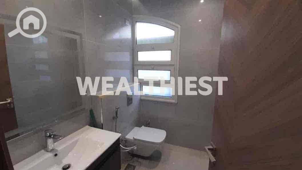 18 9f6e681e-6356-4185-b8ef-a3ec0489894f. jpg