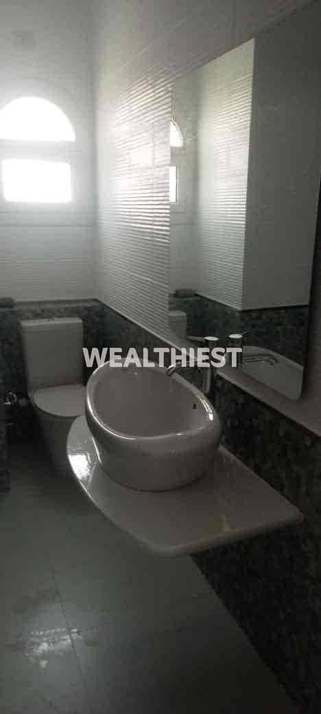 14 bfd75296-c3f6-440d-b9a1-2400623ed348. jpg