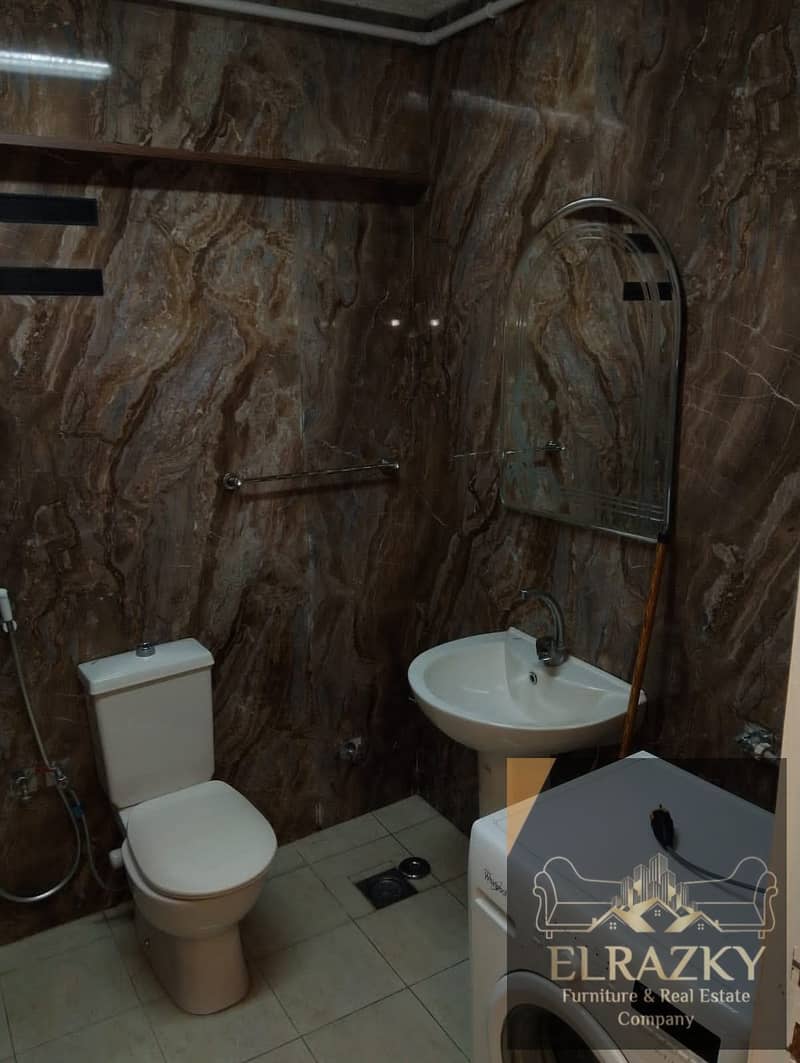 6 505bd986-0bfc-4b17-8985-eb5fa4bac6de. jpg