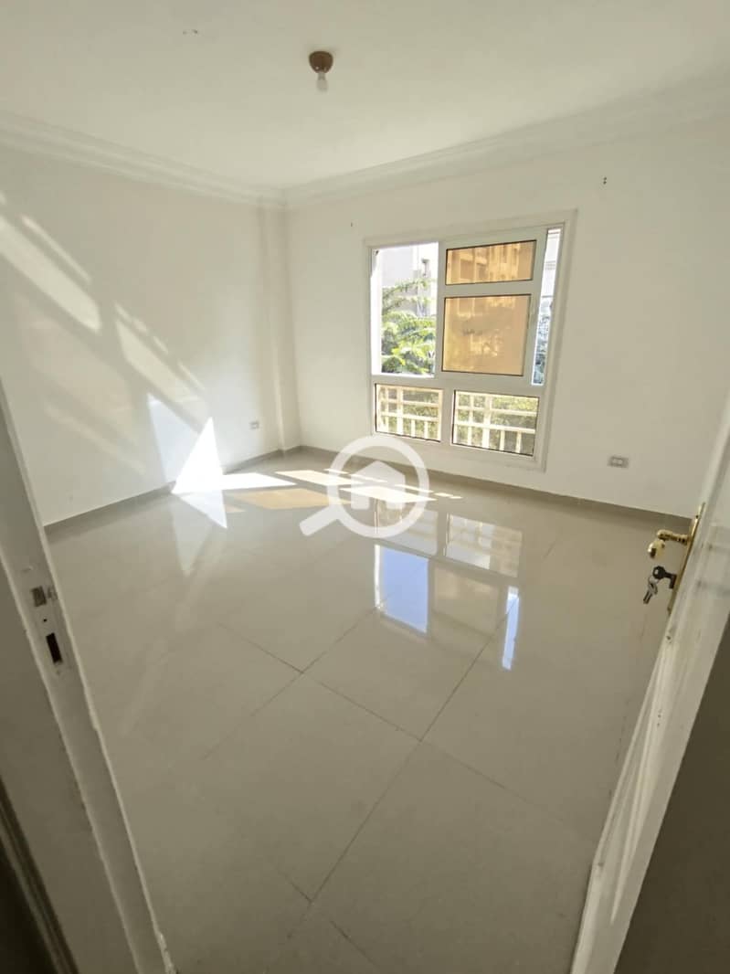 6 4867809b-89d6-4376-8d19-fb36c4527fc4. jpg