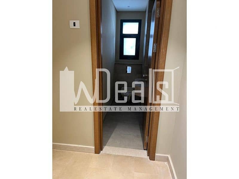 8 WhatsApp Image 2025-12-28 at 13.52. 14 (2). jpeg