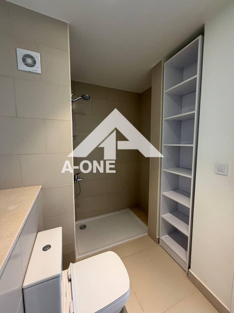 8 c7274c2a-5867-4aab-8e12-a8ec4dda24c5. jpg