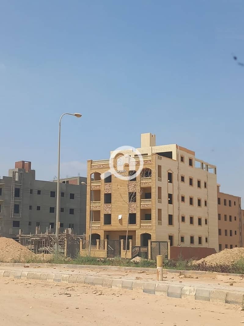 5 e375b981-7cae-427d-9438-faf28ffd7ae5. jpg