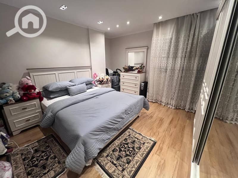 4 22205d71-9b37-4d96-92bf-f1d134b0c167. jpg