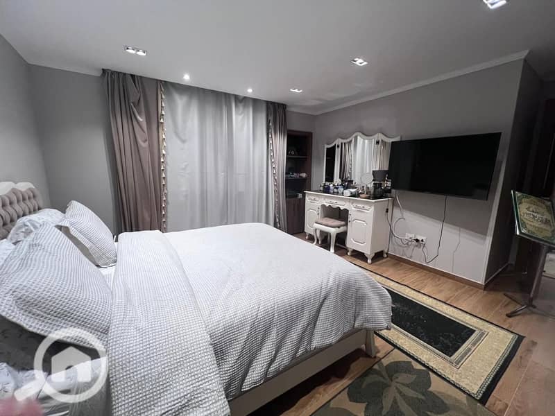 10 a1c80a0a-e380-41cf-b081-8f3ec33c6c69. jpg